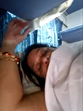 Snapshot of Hot_Queen77 chatting on 03-10-25, 12:29 Hot Queen77 online show from 03-10-25, 12:29