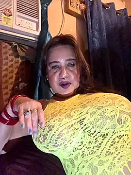 Hot Queen77 online show from 05-04-26, 06:48