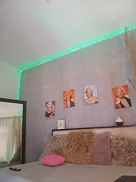 Snapshot of nahiarapalmer19 chatting on 10-25-25, 04:24 nahiarapalmer19 online show from 10-25-25, 04:24