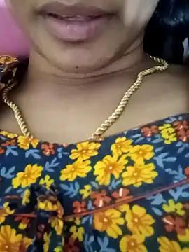 Snapshot of Ambika01 chatting on 01-22-25, 01:32 Ambika01 online show from 01-22-25, 01:32