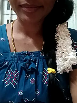 Snapshot of Ambika01 chatting on 10-18-25, 01:34 Ambika01 online show from 10-18-25, 01:34