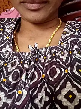 Snapshot of Ambika01 chatting on 11-06-25, 04:35 Ambika01 online show from 11-06-25, 04:35