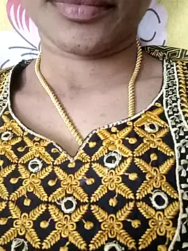 Snapshot of Ambika01 chatting on 11-27-25, 03:41 Ambika01 online show from 11-27-25, 03:41