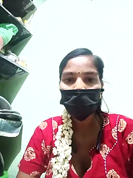 Snapshot of anusiya01 chatting on 03-18-25, 05:21 anusiya01 online show from 03-18-25, 05:21