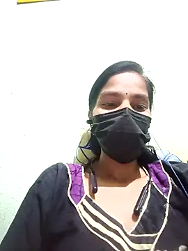 Snapshot of anusiya01 chatting on 09-29-25, 05:51 anusiya01 online show from 09-29-25, 05:51