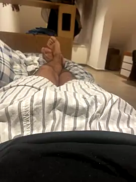 Snapshot of simosimisim chatting on 09-25-25, 08:23 simosimisim online show from 09-25-25, 08:23