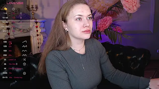 Snapshot of Ariell_Margot_ chatting on 02-19-25, 03:27 Ariell Margot online show from 02-19-25, 03:27