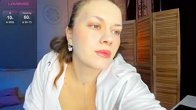 Snapshot of Ariell_Margot_ chatting on 03-08-25, 03:24 Ariell Margot online show from 03-08-25, 03:24