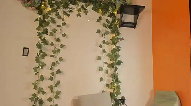 Snapshot of Cataleya19__ chatting on 03-05-25, 03:40 Cataleya19 online show from 03-05-25, 03:40