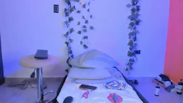 Cataleya19   online show from 02-25-26, 10:03