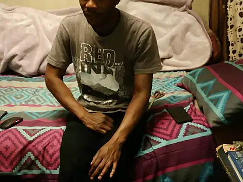 Snapshot of RGTM75 chatting on 09-22-25, 10:01 RGTM75 online show from 09-22-25, 10:01