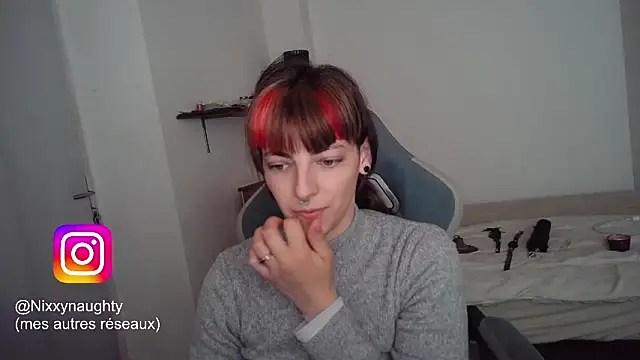 Nixxy naughty online show from 02-15-25, 08:43