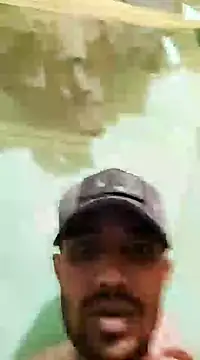 Snapshot of MDROBEL007 chatting on 12-23-24, 04:01 MDROBEL007 online show from 12-23-24, 04:01