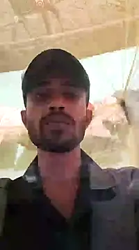 Snapshot of MDROBEL007 chatting on 12-25-24, 03:28 MDROBEL007 online show from 12-25-24, 03:28