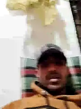 Snapshot of MDROBEL007 chatting on 01-31-25, 11:46 MDROBEL007 online show from 01-31-25, 11:46