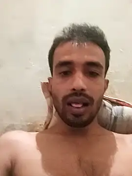 Snapshot of MDROBEL007 chatting on 02-05-25, 05:42 MDROBEL007 online show from 02-05-25, 05:42