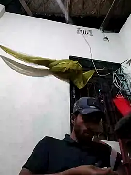 Snapshot of MDROBEL007 chatting on 03-15-25, 02:45 MDROBEL007 online show from 03-15-25, 02:45