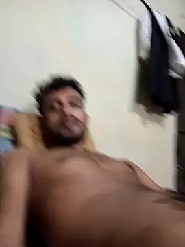 Snapshot of MDROBEL007 chatting on 10-19-25, 09:04 MDROBEL007 online show from 10-19-25, 09:04