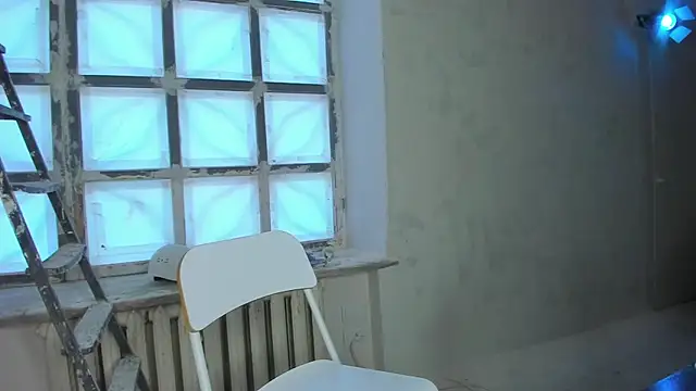 YourSuperModel online show from 03-18-25, 01:20