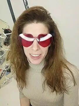 YourSuperModel online show from 11-20-25, 03:34