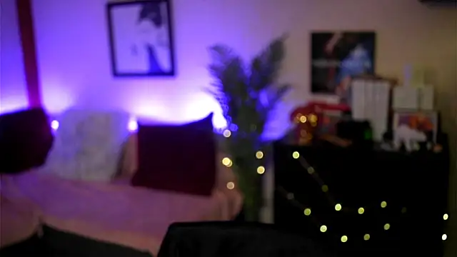 Bellis Perenis online show from 10-07-25, 03:31