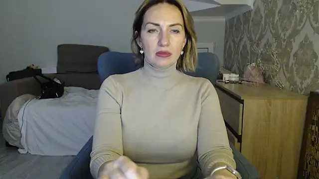 Mallinia online show from 12-15-25, 12:53