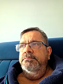 axecoman60 online show from 02-04-26, 08:42