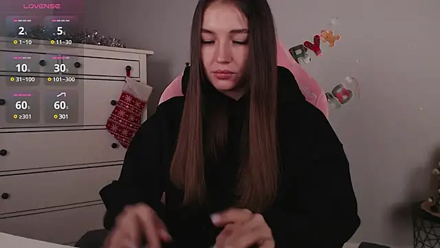 Bellla Haddid online show from 12-31-24, 01:57