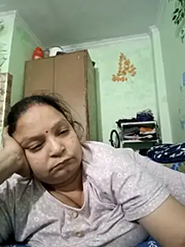 Kavya kapoor online show from 10-26-25, 06:47