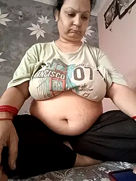 Kavya kapoor online show from 11-13-25, 03:05