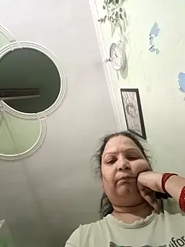 Kavya kapoor online show from 11-21-25, 07:40