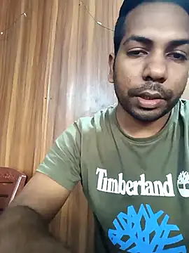 Snapshot of Shinehard10 chatting on 11-12-25, 06:14 Shinehard10 online show from 11-12-25, 06:14