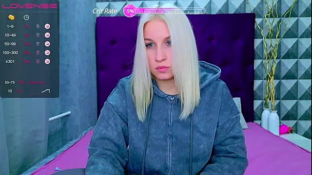 Snapshot of NellyStorm chatting on 02-10-25, 10:30 NellyStorm online show from 02-10-25, 10:30