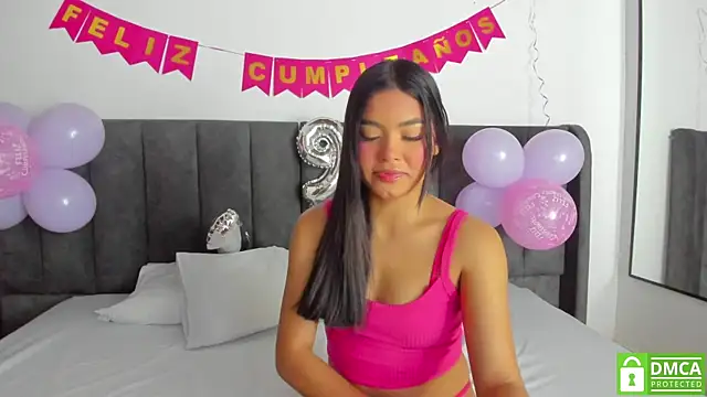 Rose Evans   online show from 03-11-25, 01:34