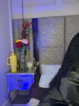 Lola King online show from 02-21-26, 03:40