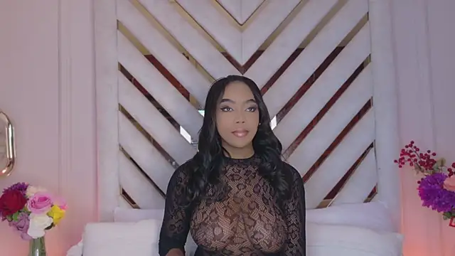 Snapshot of Lola_King chatting on 07-15-26, 03:12 Lola King online show from 07-15-26, 03:12