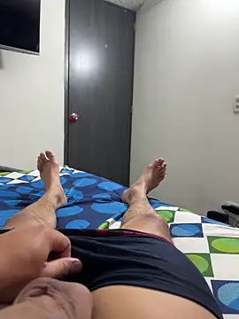 ZMalco2Hend8 online show from 04-24-26, 03:36