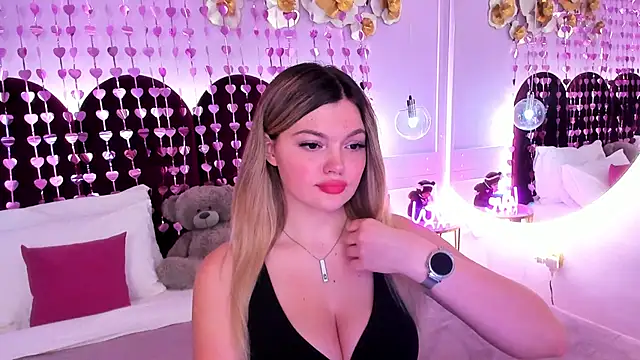 ZaraBloom online show from 02-12-26, 03:29