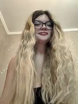 ZaraBloom online show from 03-28-26, 04:28