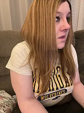 PuckBunny17 online show from 02-24-26, 04:21