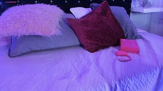 Snapshot of Ghosty_Doll chatting on 09-24-25, 08:34 Ghosty Doll online show from 09-24-25, 08:34