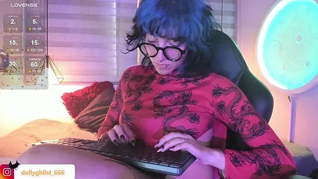 Snapshot of Ghosty_Doll chatting on 04-26-26, 05:21 Ghosty Doll online show from 04-26-26, 05:21