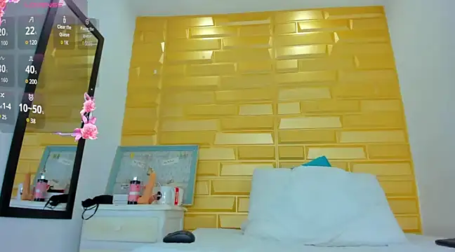 Snapshot of ebony_beckyy chatting on 02-07-25, 02:47 ebony beckyy online show from 02-07-25, 02:47