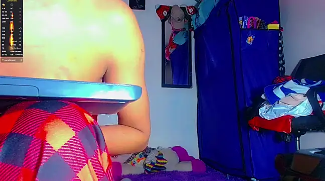 Snapshot of nicol_gill_ chatting on 02-13-25, 11:28 nicol gill online show from 02-13-25, 11:28