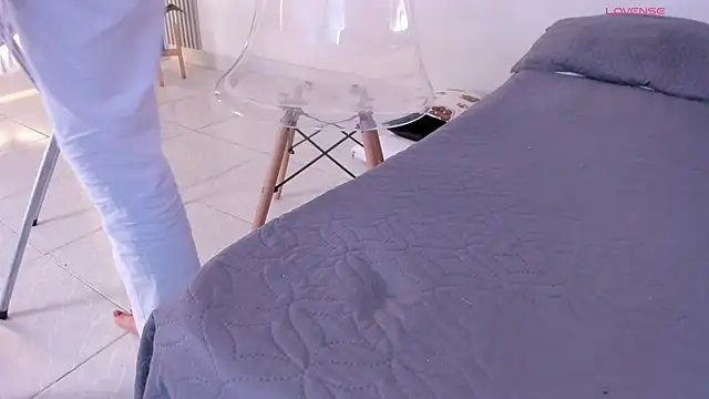 Angela donnato online show from 01-06-26, 03:43