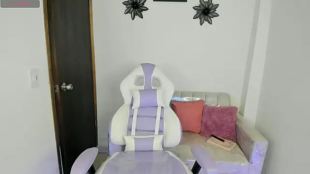 Charlotte cowell sub1  online show from 03-20-25, 11:23