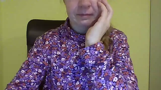 fajnaniunia88888 online show from 04-17-26, 01:08