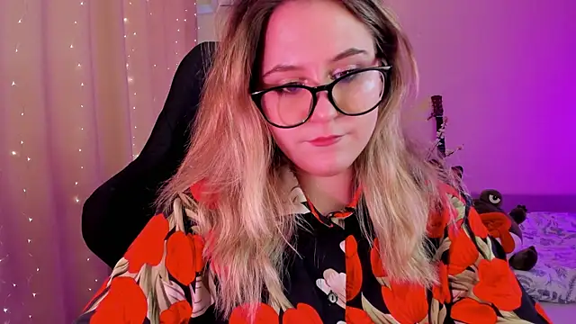 Diana Flower online show from 03-15-25, 08:58