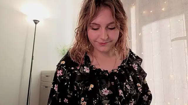 Diana Flower online show from 09-28-25, 10:31