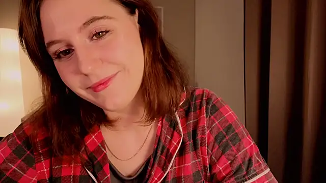 Diana Flower online show from 11-14-25, 04:11